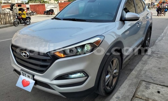 Ra Àlòkù Hyundai Santa Fe Silver Ọkọ̀ in Cotonou ni Benin