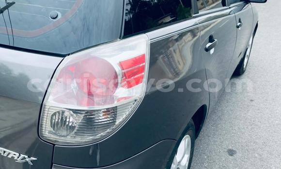Acheter Occasion Voiture Toyota Matrix Gris à Abomey Calavi, Benin Acheter Occasion Voiture Toyota Matrix Gris à Abomey Calavi, Benin