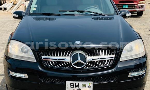 Acheter Occasion Voiture Mercedes-Benz ML–Class Noir à Abomey Calavi, Benin Acheter Occasion Voiture Mercedes-Benz ML–Class Noir à Abomey Calavi, Benin