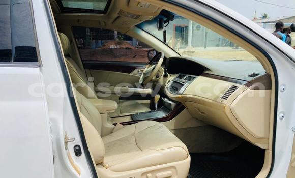 Acheter Occasion Voiture Toyota Avalon Blanc à Abomey Calavi, Benin Acheter Occasion Voiture Toyota Avalon Blanc à Abomey Calavi, Benin