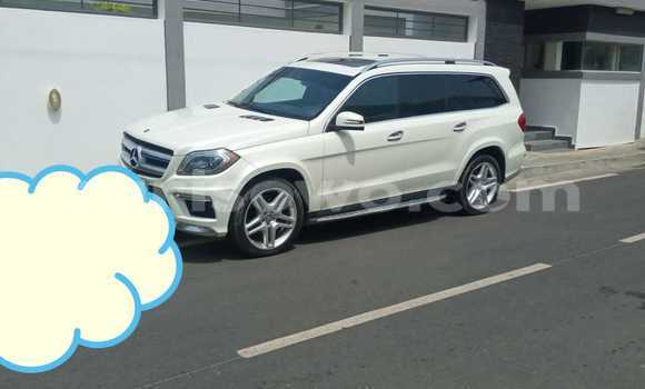 Sayi Na hannu Mercedes-Benz GL–Class White Mota in Abomey Calavi a Benin