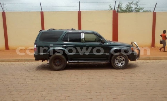 Sayi Na hannu Toyota 4Runner Black Mota in Abomey Calavi a Benin