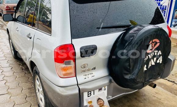 Ra Àlòkù Toyota RAV4 Silver Ọkọ̀ in Cotonou ni Benin Ra Àlòkù Toyota RAV4 Silver Ọkọ̀ in Cotonou ni Benin