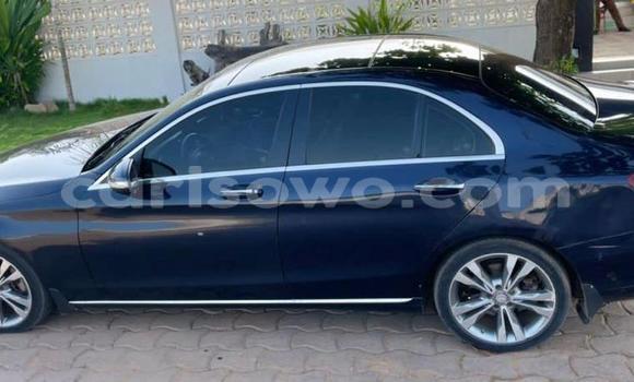 Sayi Na hannu Mercedes-Benz C–Class Black Mota in Cotonou a Benin Sayi Na hannu Mercedes-Benz C–Class Black Mota in Cotonou a Benin