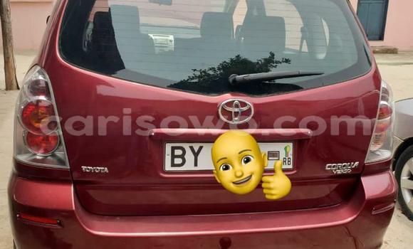 Sayi Na hannu Toyota Corolla Verso Red Mota in Cotonou a Benin