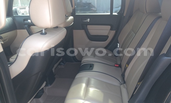 Sayi Na hannu Hummer H3 Black Mota in Cotonou a Benin Sayi Na hannu Hummer H3 Black Mota in Cotonou a Benin