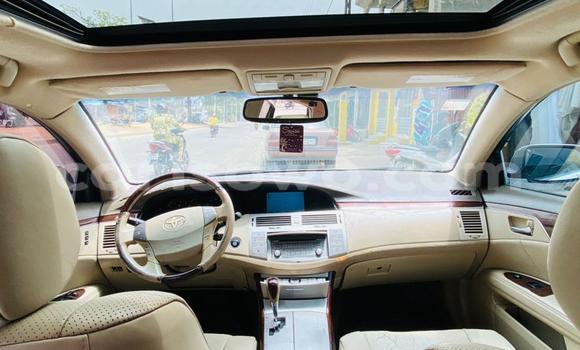 Acheter Occasion Voiture Toyota Avalon Blanc à Abomey Calavi, Benin