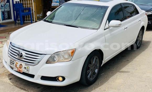 Ra Àlòkù Toyota Avalon funfun Ọkọ̀ in Abomey Calavi ni Benin Ra Àlòkù Toyota Avalon funfun Ọkọ̀ in Abomey Calavi ni Benin