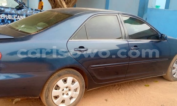 Sayi Na hannu Toyota Camry Blue Mota in Parakou a Benin