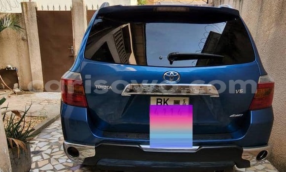 Acheter Occasion Voiture Toyota Highlander Bleu à Cotonou, Benin Acheter Occasion Voiture Toyota Highlander Bleu à Cotonou, Benin