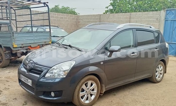 Acheter Occasion Voiture Toyota Corolla Verso Gris à Cotonou, Benin Acheter Occasion Voiture Toyota Corolla Verso Gris à Cotonou, Benin