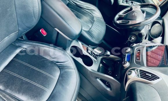 Acheter Occasion Voiture Hyundai Tucson Gris à Cotonou, Benin Acheter Occasion Voiture Hyundai Tucson Gris à Cotonou, Benin