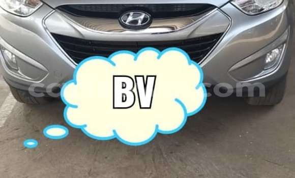 Acheter Occasion Voiture Hyundai Tucson Gris à Cotonou, Benin Acheter Occasion Voiture Hyundai Tucson Gris à Cotonou, Benin