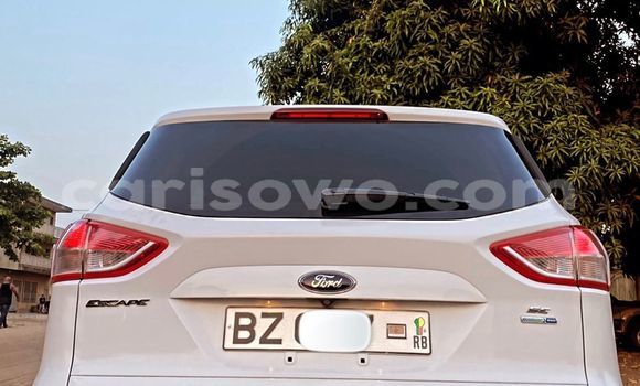 Buy Used Ford Escape White Car in Abomey Calavi in Benign Buy Used Ford Escape White Car in Abomey Calavi in Benign