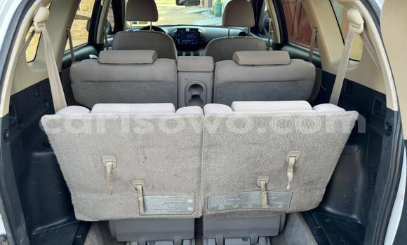 Ra Àlòkù Toyota RAV4 funfun Ọkọ̀ in Cotonou ni Benin Ra Àlòkù Toyota RAV4 funfun Ọkọ̀ in Cotonou ni Benin