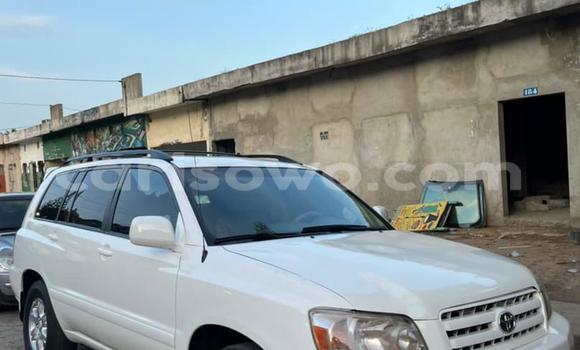 Acheter Occasion Voiture Toyota Highlander Blanc à Cotonou, Benin