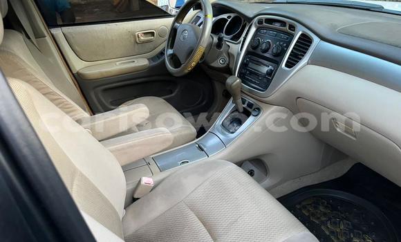 Ra Àlòkù Toyota Highlander funfun Ọkọ̀ in Cotonou ni Benin Ra Àlòkù Toyota Highlander funfun Ọkọ̀ in Cotonou ni Benin