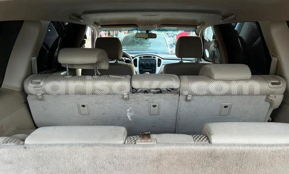 Ra Àlòkù Toyota Highlander funfun Ọkọ̀ in Cotonou ni Benin Ra Àlòkù Toyota Highlander funfun Ọkọ̀ in Cotonou ni Benin