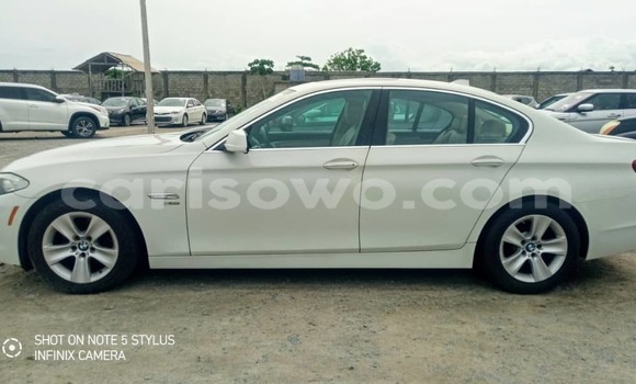 Acheter Import Voiture BMW i8 Blanc à Cotonou, Benin Acheter Import Voiture BMW i8 Blanc à Cotonou, Benin