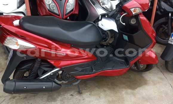 Acheter Occasion Moto Yamaha CygnusX Rouge à Cotonou, Benin Acheter Occasion Moto Yamaha CygnusX Rouge à Cotonou, Benin