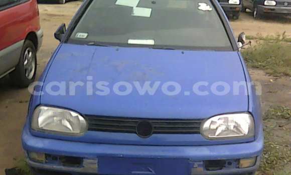 Acheter Occasion Voiture Volkswagen Passat Bleu à Porto Novo, Benin Acheter Occasion Voiture Volkswagen Passat Bleu à Porto Novo, Benin