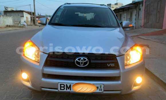 Sayi Na hannu Toyota RAV4 Azurfa Mota in Abomey Calavi a Benin Sayi Na hannu Toyota RAV4 Azurfa Mota in Abomey Calavi a Benin