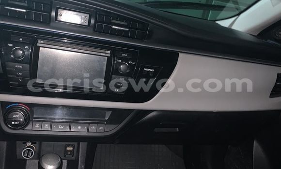 Sayi Na hannu Toyota Corolla II Azurfa Mota in Abomey Calavi a Benin Sayi Na hannu Toyota Corolla II Azurfa Mota in Abomey Calavi a Benin