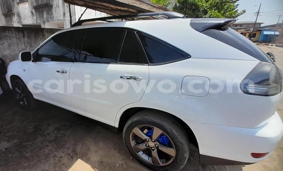 Acheter Occasion Voiture Lexus RX 330 Blanc à Cotonou, Benin Acheter Occasion Voiture Lexus RX 330 Blanc à Cotonou, Benin
