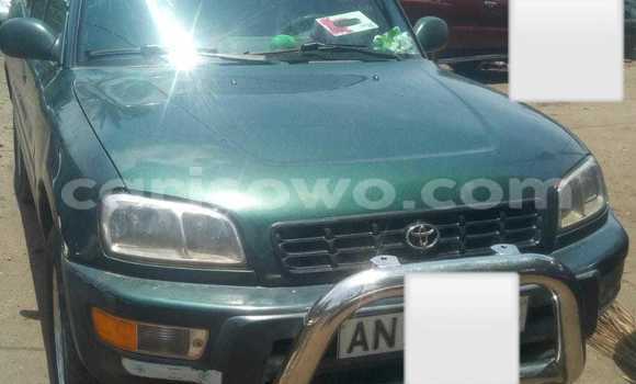 Ra Àlòkù Toyota RAV4 Alawọ ewe Ọkọ̀ in Cotonou ni Benin Ra Àlòkù Toyota RAV4 Alawọ ewe Ọkọ̀ in Cotonou ni Benin