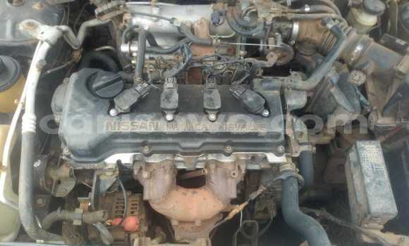 Sayi Na hannu Nissan Almera Green Mota in Cotonou a Benin Sayi Na hannu Nissan Almera Green Mota in Cotonou a Benin