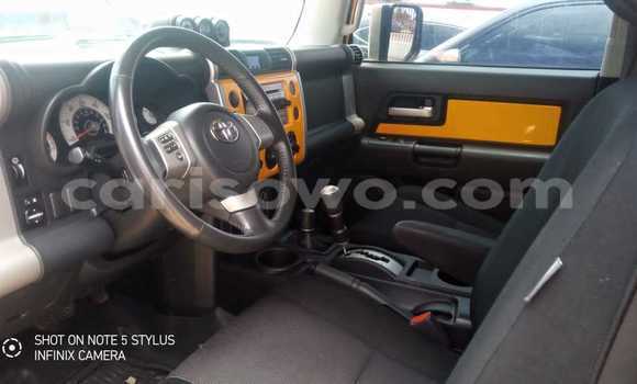 Ra Imported Toyota FJ Cruiser Miiran Ọkọ̀ in Cotonou ni Benin Ra Imported Toyota FJ Cruiser Miiran Ọkọ̀ in Cotonou ni Benin