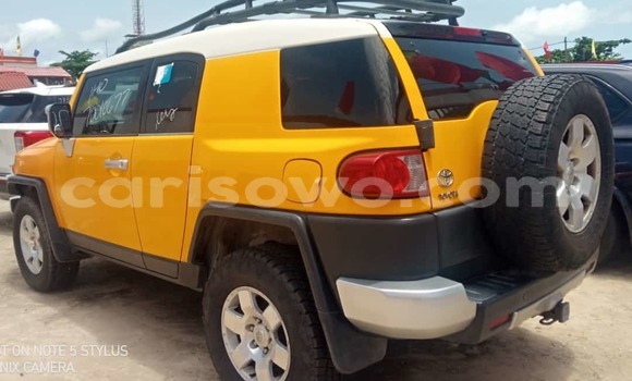 Ra Imported Toyota FJ Cruiser Miiran Ọkọ̀ in Cotonou ni Benin Ra Imported Toyota FJ Cruiser Miiran Ọkọ̀ in Cotonou ni Benin