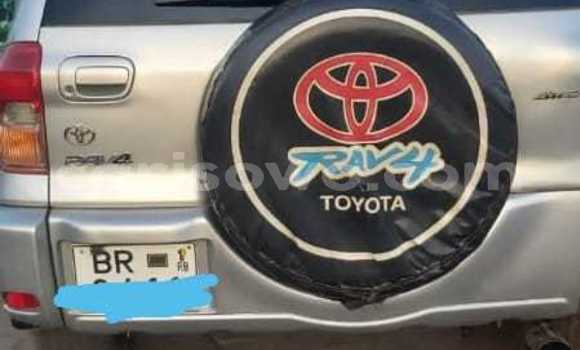 Ra Àlòkù Toyota RAV4 Silver Ọkọ̀ in Cotonou ni Benin Ra Àlòkù Toyota RAV4 Silver Ọkọ̀ in Cotonou ni Benin