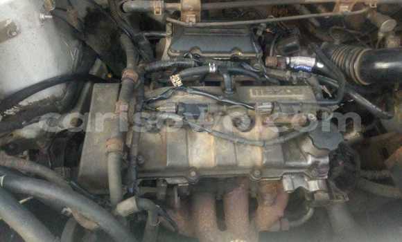 Sayi Na hannu Mazda MPV White Mota in Cotonou a Benin Sayi Na hannu Mazda MPV White Mota in Cotonou a Benin