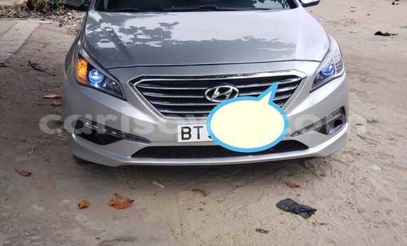 Ra Àlòkù Hyundai Sonata Silver Ọkọ̀ in Cotonou ni Benin
