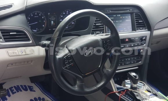 Ra Àlòkù Hyundai Sonata Silver Ọkọ̀ in Cotonou ni Benin Ra Àlòkù Hyundai Sonata Silver Ọkọ̀ in Cotonou ni Benin