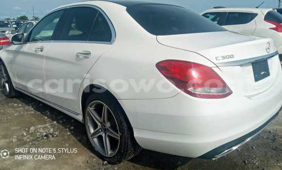 Sayi Imported Mercedes-Benz C-klasse White Mota in Cotonou a Benin Sayi Imported Mercedes-Benz C-klasse White Mota in Cotonou a Benin