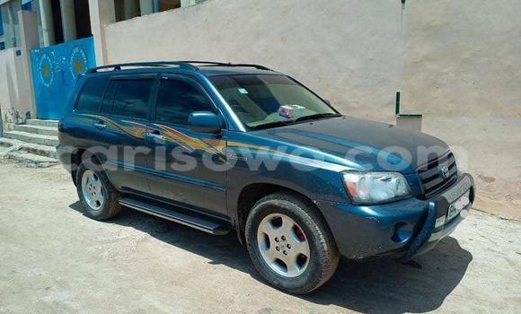 Sayi Na hannu Toyota Highlander Blue Mota in Cotonou a Benin Sayi Na hannu Toyota Highlander Blue Mota in Cotonou a Benin