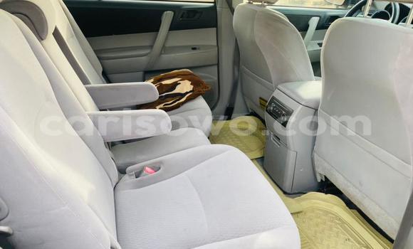Buy Used Toyota Highlander Red Car in Abomey Calavi in Benign Buy Used Toyota Highlander Red Car in Abomey Calavi in Benign