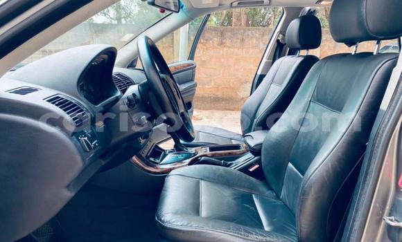 Ra Àlòkù BMW X5 Silver Ọkọ̀ in Abomey Calavi ni Benin Ra Àlòkù BMW X5 Silver Ọkọ̀ in Abomey Calavi ni Benin