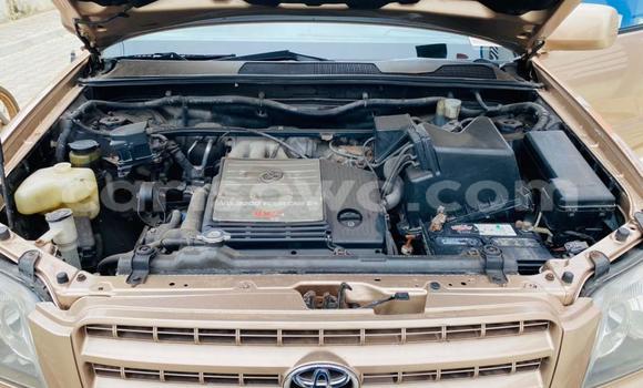 Buy Used Toyota Highlander Beige Car in Abomey Calavi in Benign Buy Used Toyota Highlander Beige Car in Abomey Calavi in Benign