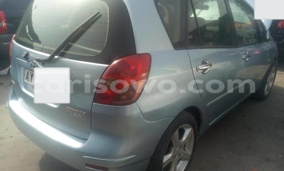 Sayi Na hannu Toyota Corolla Verso Blue Mota in Cotonou a Benin