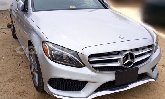 Acheter Occasion Voiture Mercedes-Benz C-klasse AMG Gris à Cotonou, Benin Acheter Occasion Voiture Mercedes-Benz C-klasse AMG Gris à Cotonou, Benin