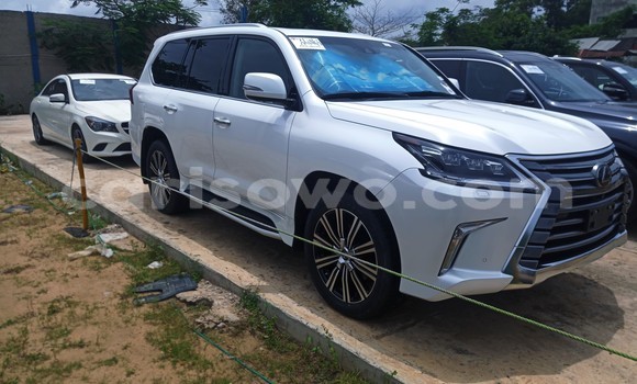 Sayi Sabo Lexus LX 570 White Mota in Cotonou a Benin