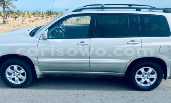 Ra Àlòkù Toyota Highlander Silver Ọkọ̀ in Cotonou ni Benin Ra Àlòkù Toyota Highlander Silver Ọkọ̀ in Cotonou ni Benin