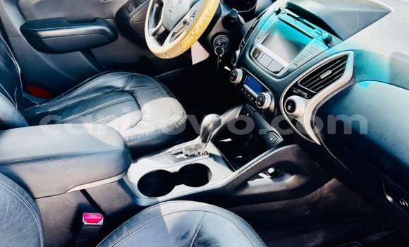 Acheter Occasion Voiture Hyundai Tucson Noir à Cotonou, Benin Acheter Occasion Voiture Hyundai Tucson Noir à Cotonou, Benin