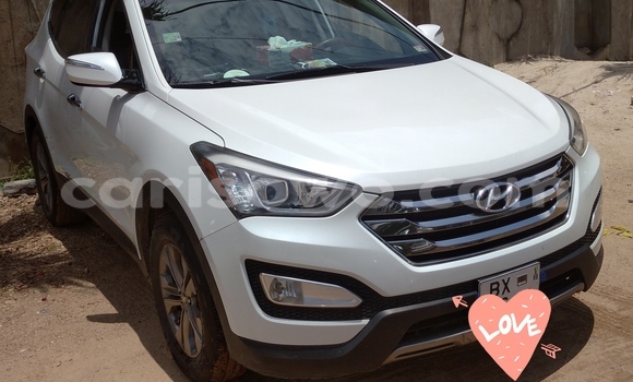 Acheter Occasion Voiture Hyundai Santa Fe Blanc à Porto Novo, Benin Acheter Occasion Voiture Hyundai Santa Fe Blanc à Porto Novo, Benin