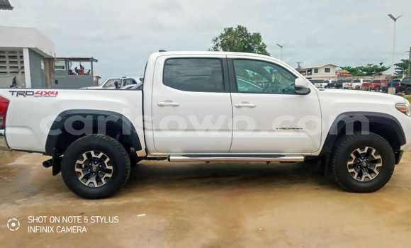 Sayi Imported Toyota Tacoma White Mota in Cotonou a Benin Sayi Imported Toyota Tacoma White Mota in Cotonou a Benin