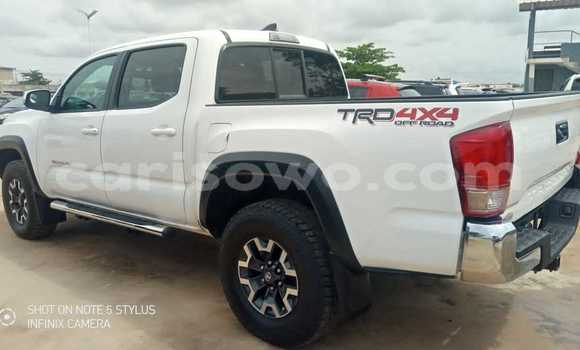 Sayi Imported Toyota Tacoma White Mota in Cotonou a Benin Sayi Imported Toyota Tacoma White Mota in Cotonou a Benin