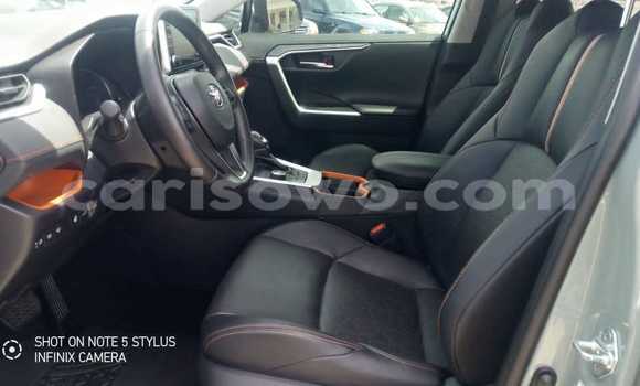 Sayi Imported Toyota RAV4 Sauran Mota in Cotonou a Benin Sayi Imported Toyota RAV4 Sauran Mota in Cotonou a Benin
